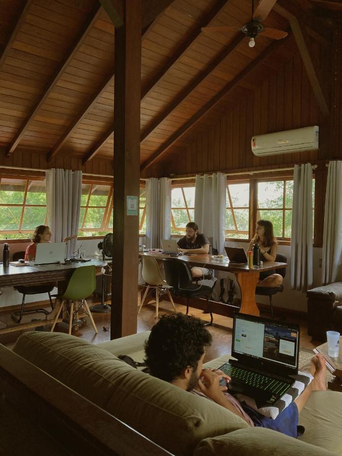 Nomades Riverside - Adventure & Coworking