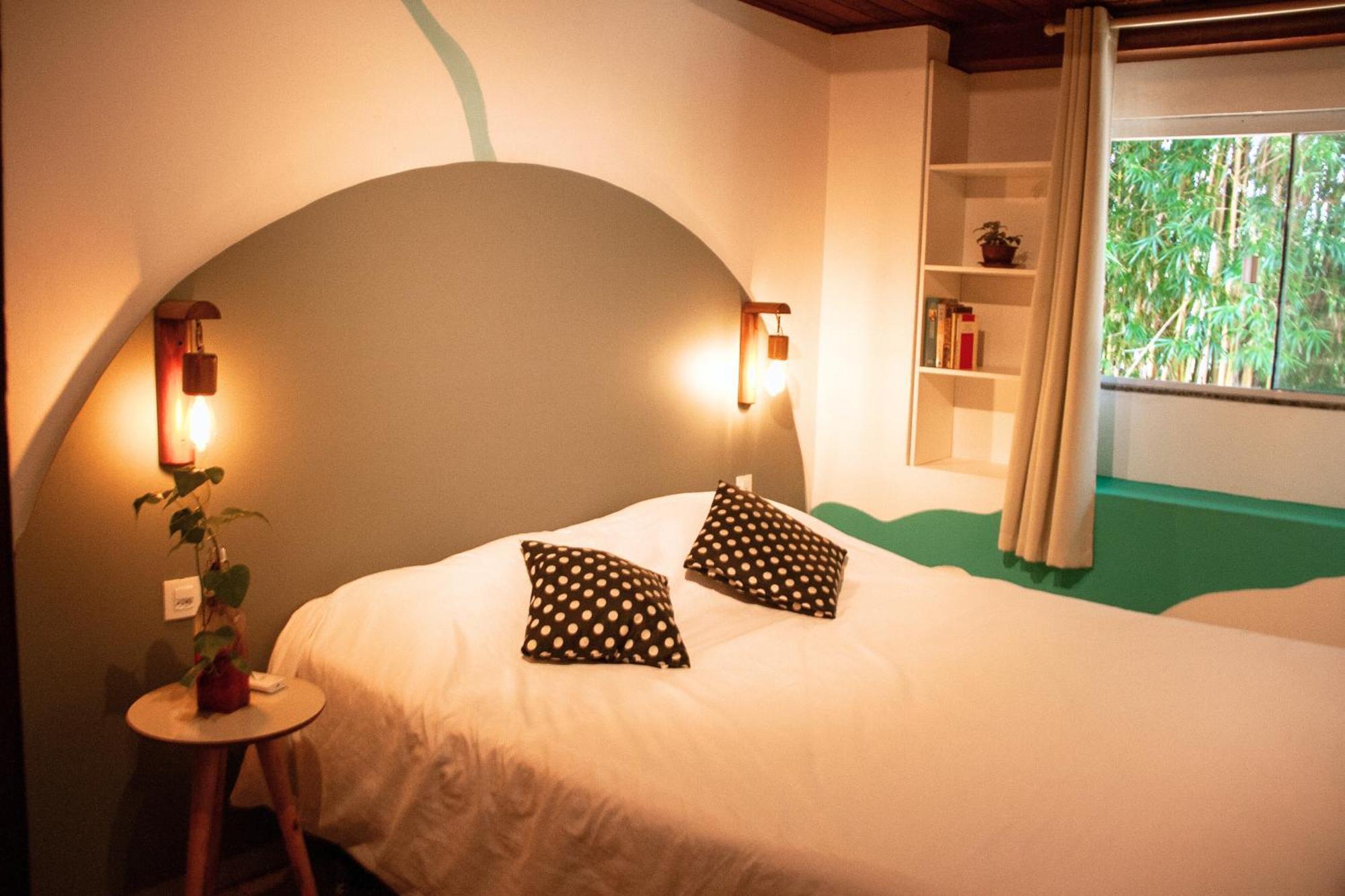Hostal Nomades Riverside - Adventure & Coworking *