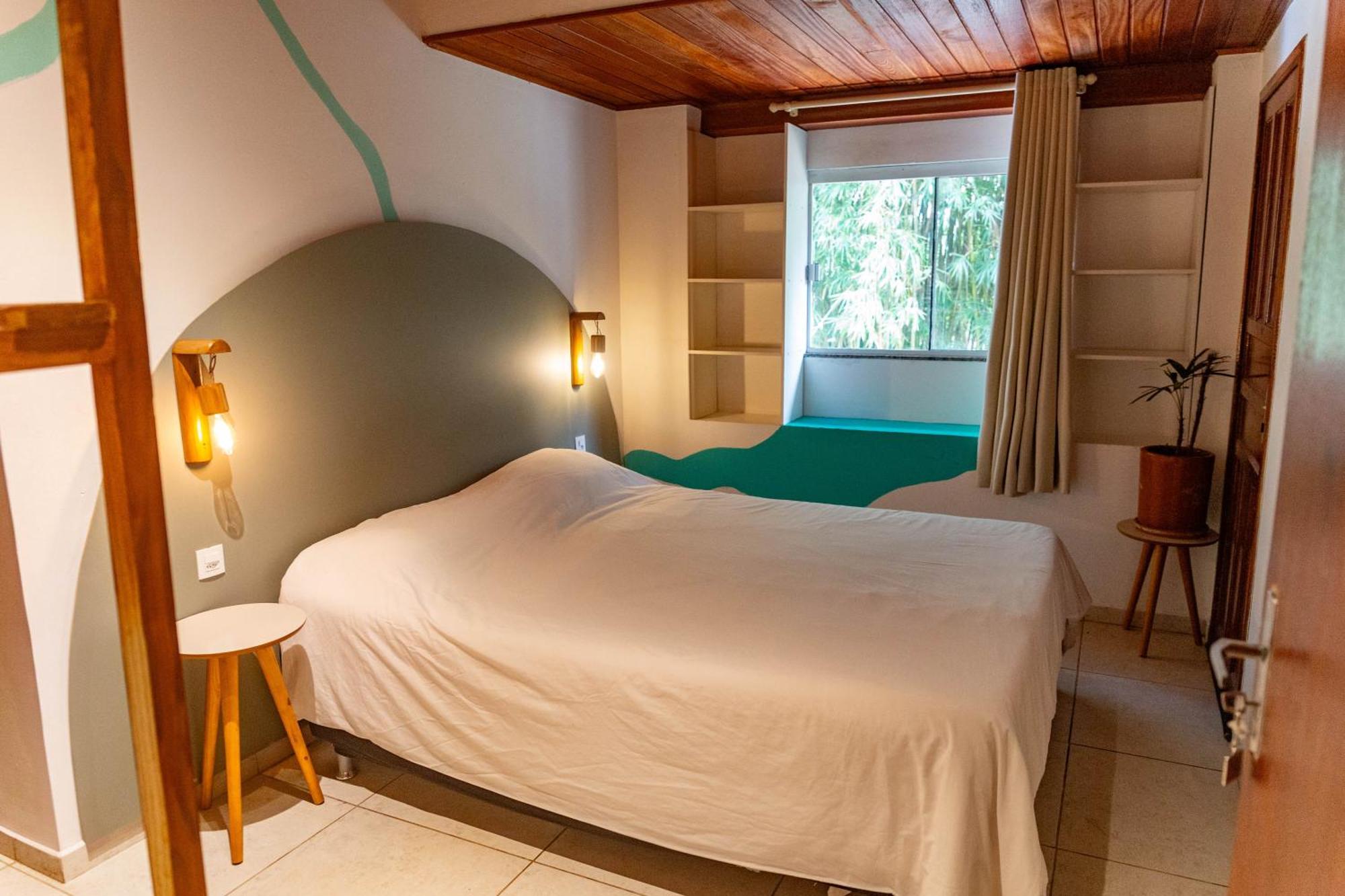Hostal Nomades Riverside - Adventure & Coworking
