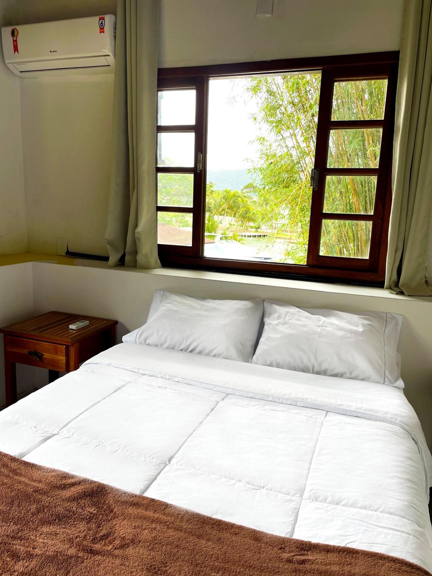 Nomades Riverside - Adventure & Coworking Hostal Florianópolis
