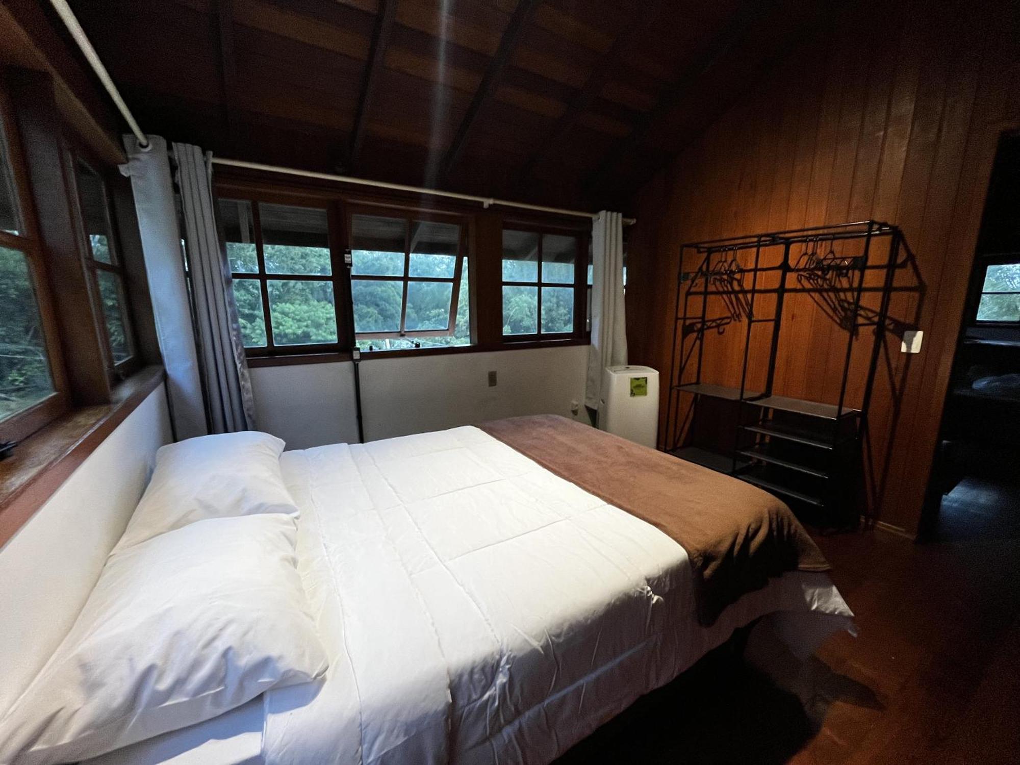 Nômades Adventure Hostel&coliving Albergue *